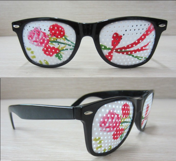 Pinhole Eyeglasses With Color Painting Printing On Lens