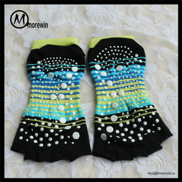 Morewin Hot Selling Women 5 Toe Half Toe Yoga Pilates Socks Green