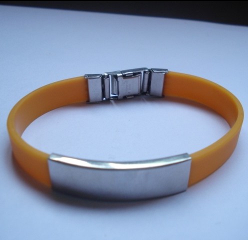 Metal Clasp Silicone Bracelet