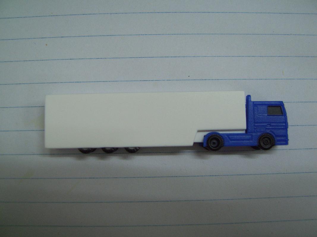 Trailer USB Flash Drives, 8 GB