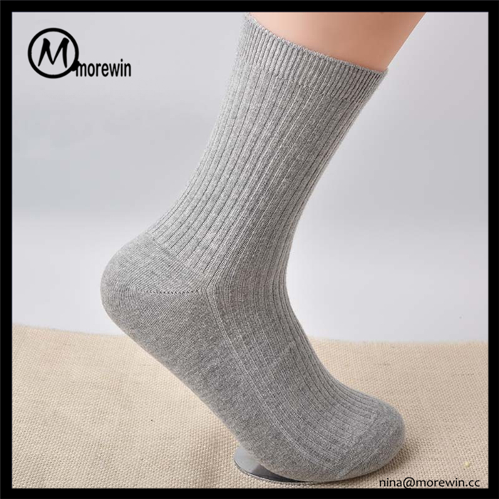 Morewin Custom Solid Color Work Men Black Crew Combed Cotton Socks