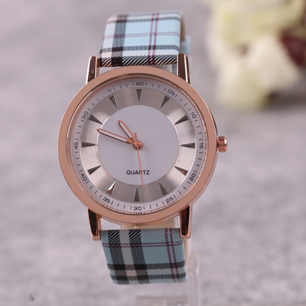 Plaid Leather Strap Metallic Style Watch