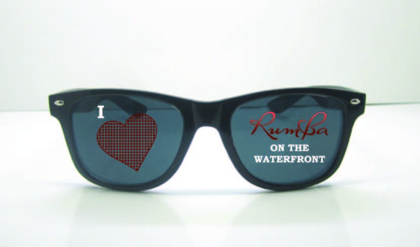 Sunglasses With Logo On Lens