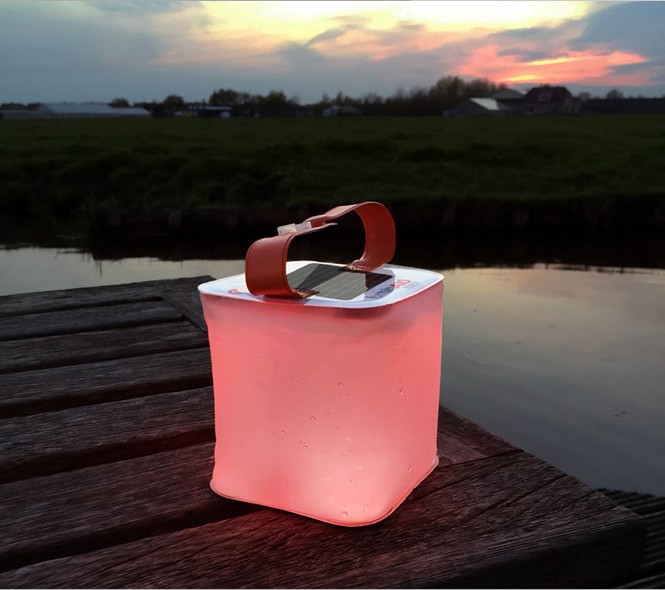 Folding Out Door Solar Powered Lamp