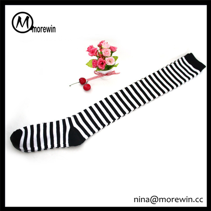 Morewin Brand Wholesale Custom Knee High Long Football Socks Plain Black