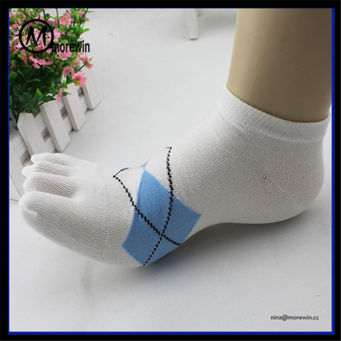 Morewin White Five Toe Ankle Socks For Man