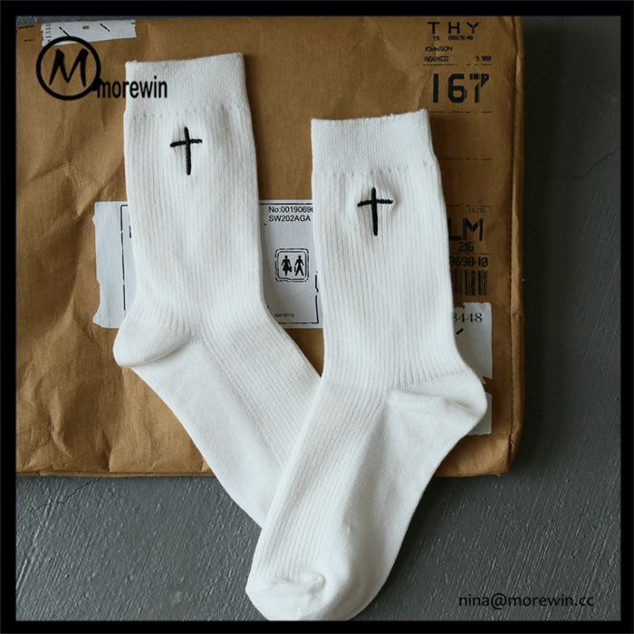 Morewin Custom Embroidery Logo 100% Cotton Women White Tube Socks