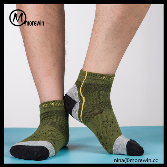 Morewin Custom Brand Sports Compression Ankle Socks For Man