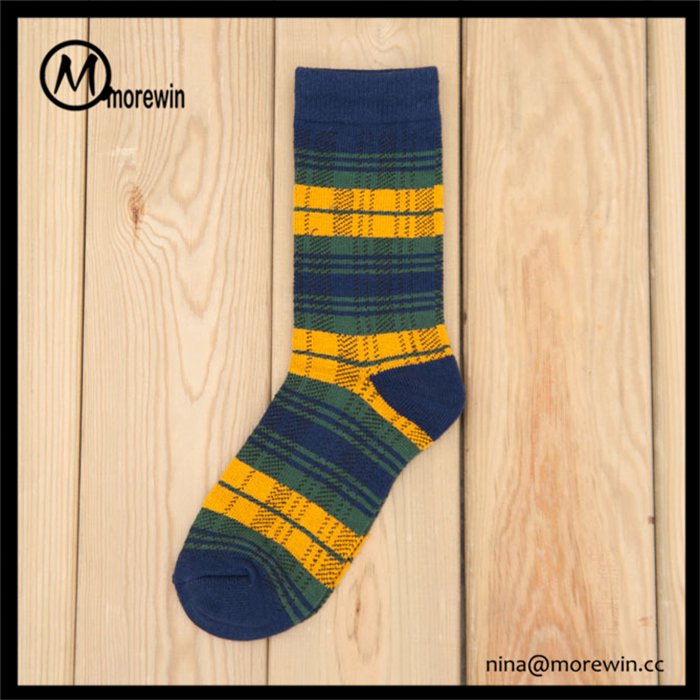 Morewin Winter Men Soft Pattern Striped Cotton Tube Calf Breathable Sock