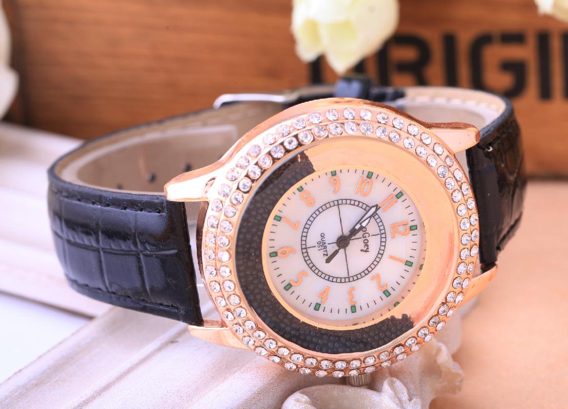 Brilliant Leather Watch For Lady