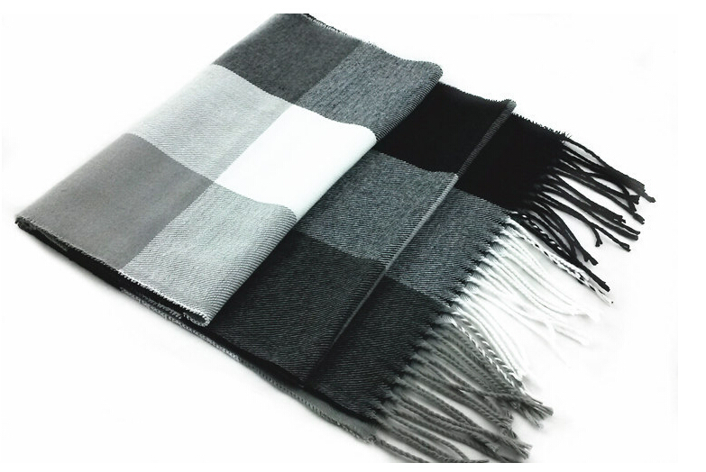 Grid Printing Scarf With Fringe