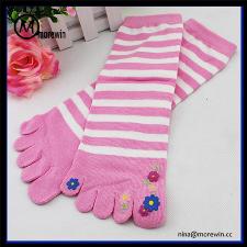 Morewin Brand Striped Five toe socks for women wholesale, custom printed logo